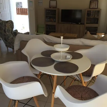 Ayia Thekla Beach House * 圣纳帕